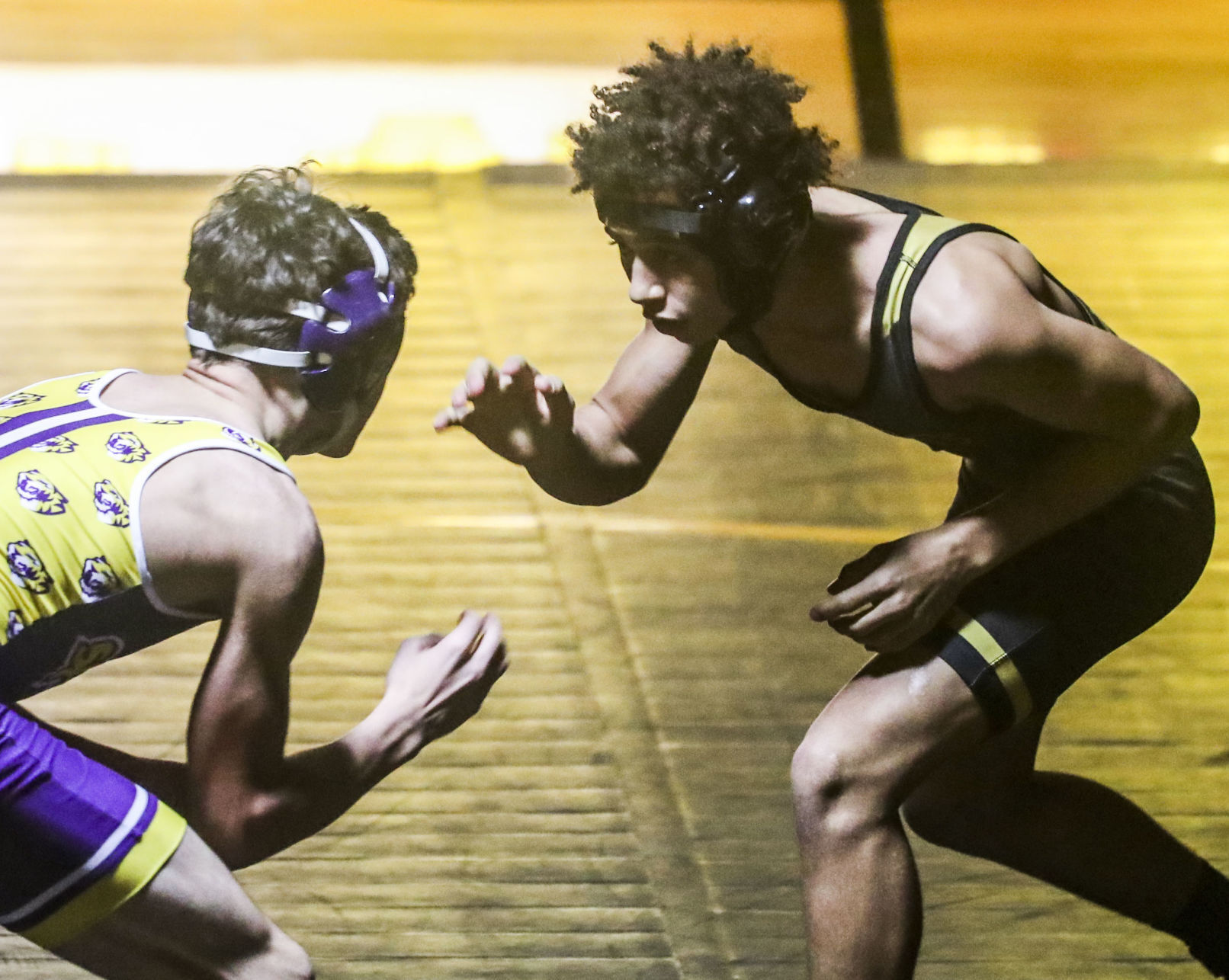 121720-qc-spt-bett wrestling-05.JPG